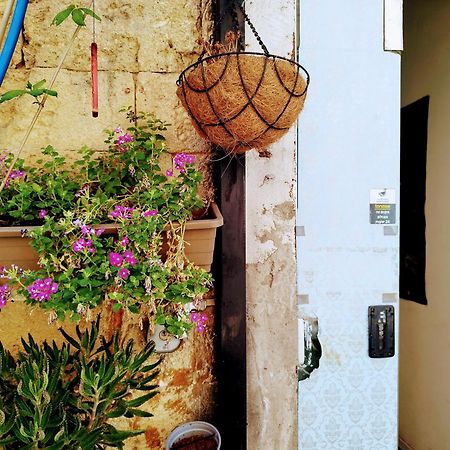 Хостел Polihosts Old Jaffa Тель-Авив Экстерьер фото