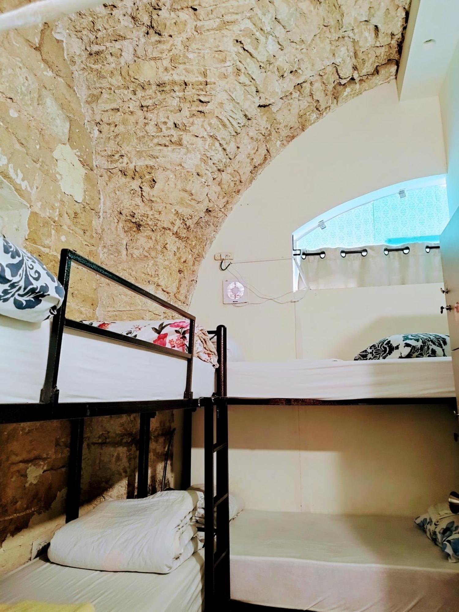 Хостел Polihosts Old Jaffa Тель-Авив Экстерьер фото